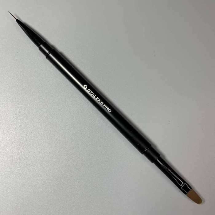 Staleks пензлик двосторонній овал-лайнер 11/10mm