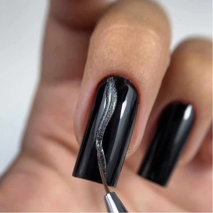 Saga Super Black Гель-лак черный 9ml