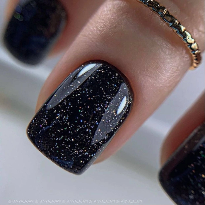 Karo Lux #072 Гель-лак черный с разноцветными блестками 8ml